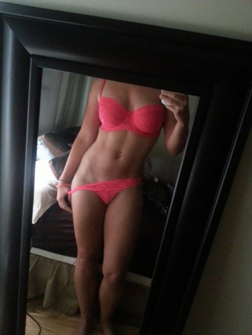 Спортивные девушки (24 фото)