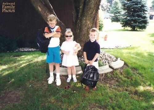 Дети, благодаря которым семейные фотографии стали уникальными (20 фото)