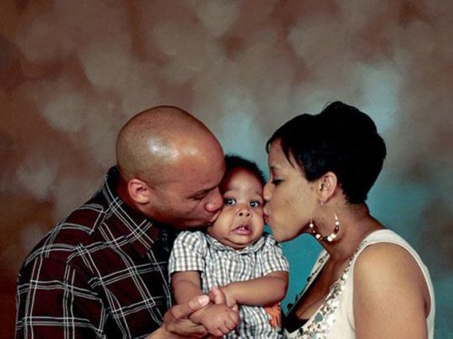 Дети, благодаря которым семейные фотографии стали уникальными (20 фото)