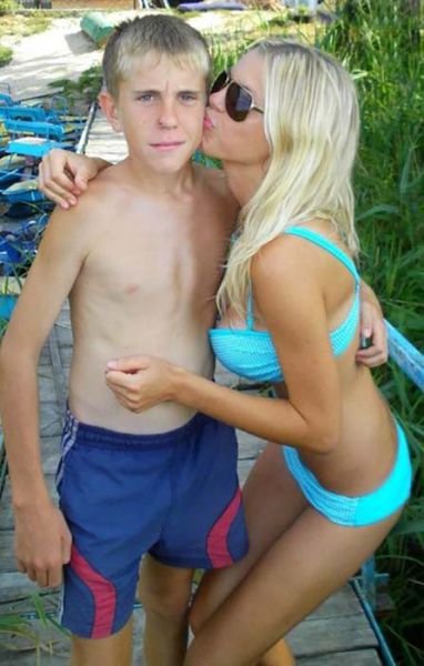 О крутости парня судят по девушке рядом с ним (25 фото)