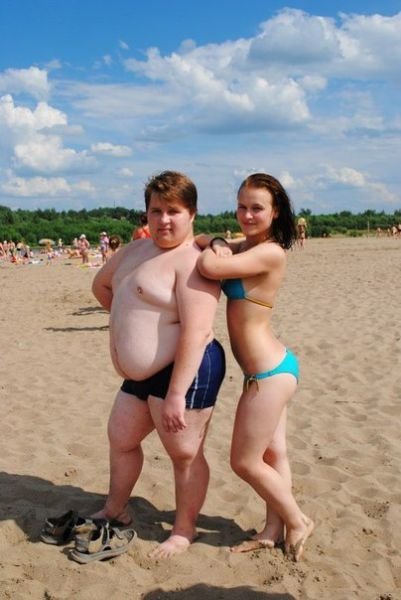 О крутости парня судят по девушке рядом с ним (25 фото)