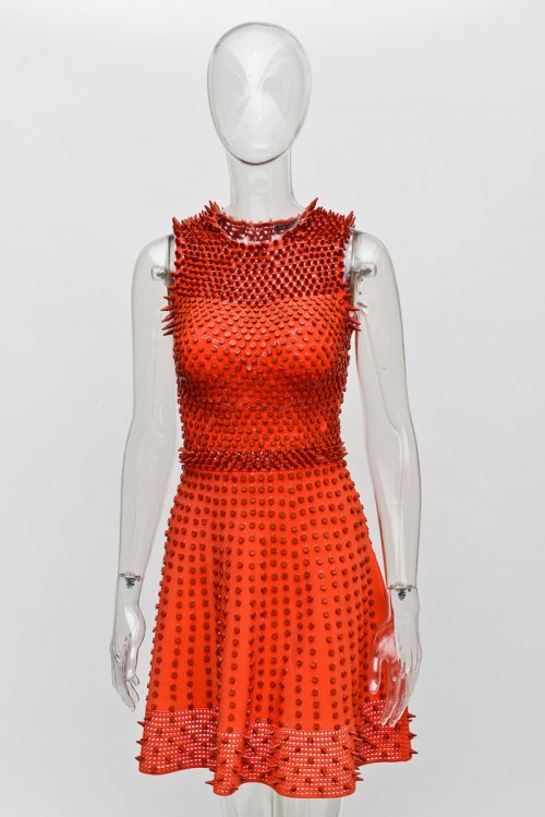 Дизайнерская одежда из мелков Crayola (8 фото)