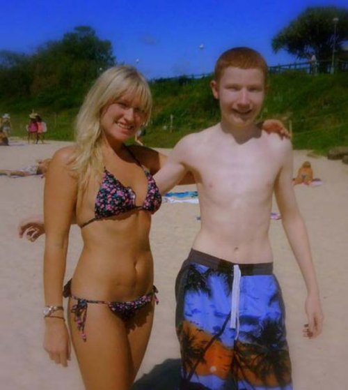 О крутости парня судят по девушке рядом с ним (25 фото)