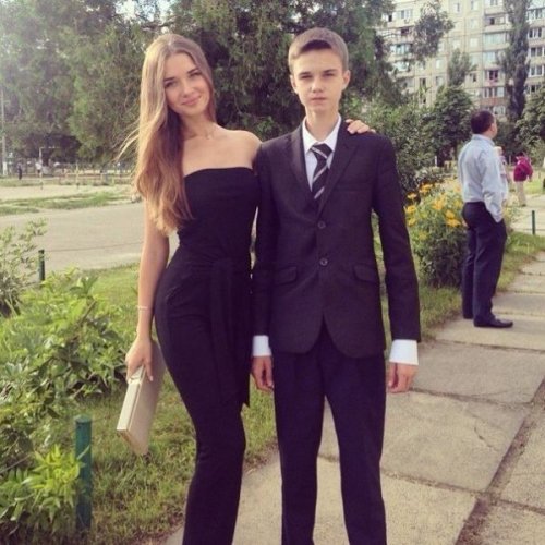 О крутости парня судят по девушке рядом с ним (25 фото)