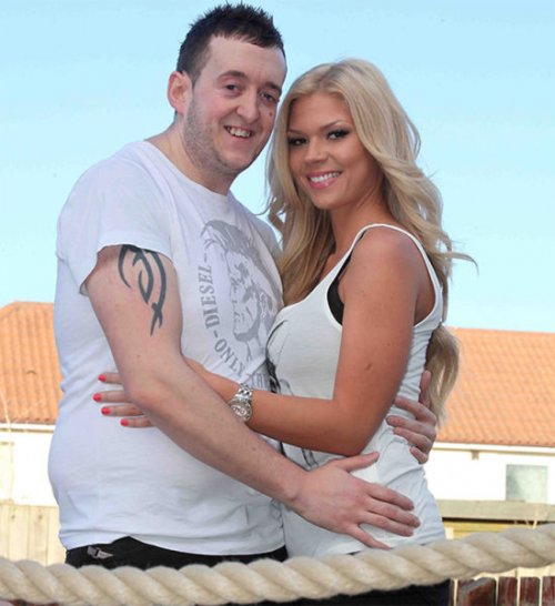 О крутости парня судят по девушке рядом с ним (25 фото)