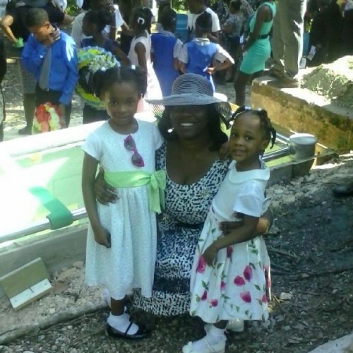 Селфи на похоронах (21 фото)