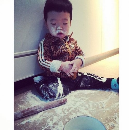 Маленькие детки &mdash; маленькие бедки (24 фото)