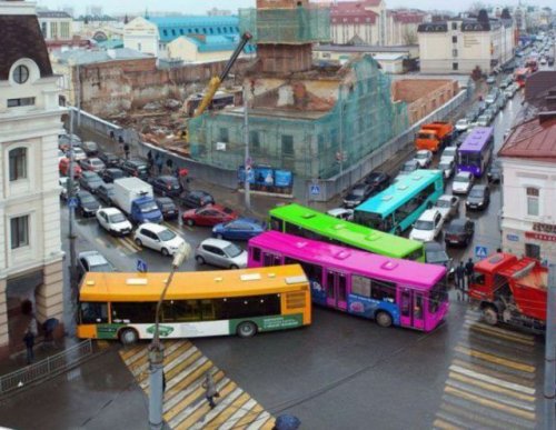 Необычные и впечатляющие аварии и ДТП (23 фото)