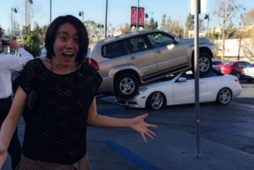 Необычные и впечатляющие аварии и ДТП (23 фото)