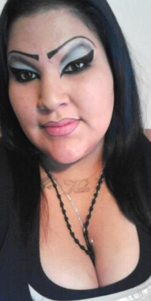 Жертвы макияжа (20 фото)