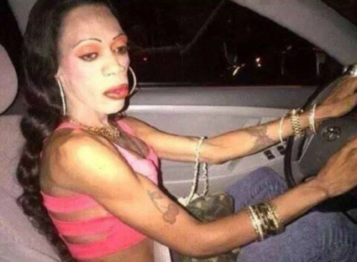 Жертвы макияжа (20 фото)