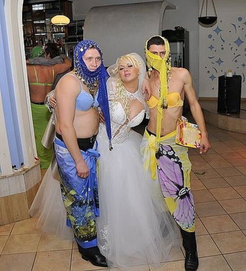 Весёлые и забавные свадебные фотографии (21 шт)