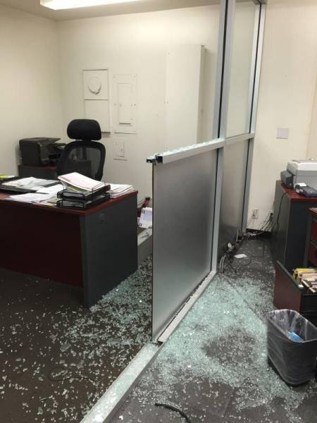 Рабочие приколы (15 фото) Рабочие приколы (15 фото)