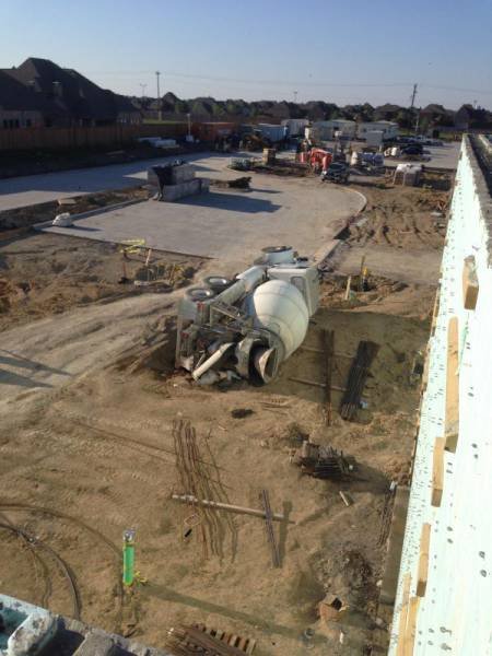 Рабочие приколы (15 фото) Рабочие приколы (15 фото)