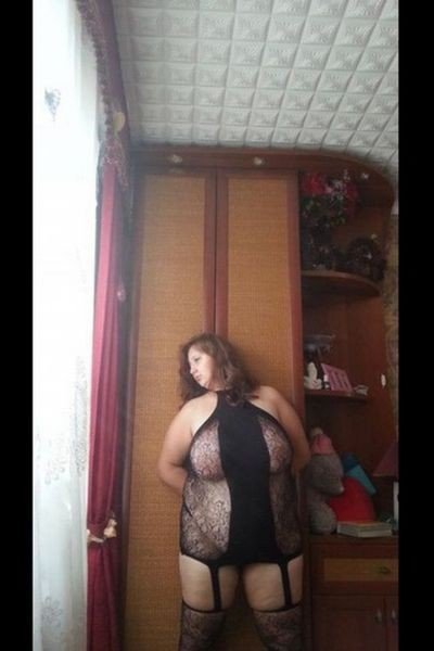 Чудаки и королевы глЯмура из соцсетей (19 фото) Чудаки и королевы глЯмура из соцсетей (19 фото)