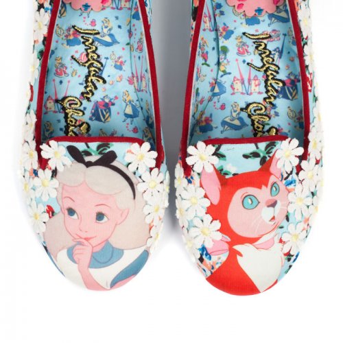 Обувь, дизайн которой вдохновлён мультфильмом Диснея "Алиса в Стране чудес" (15 фото)