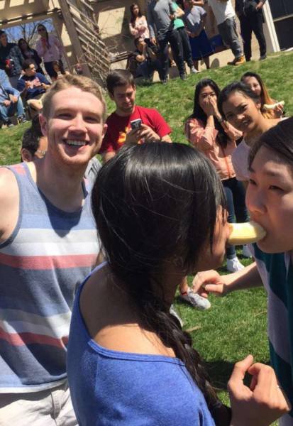 Студенческая жизнь в прикольных картинках (25 фото) Студенческая жизнь в прикольных картинках (25 фото)