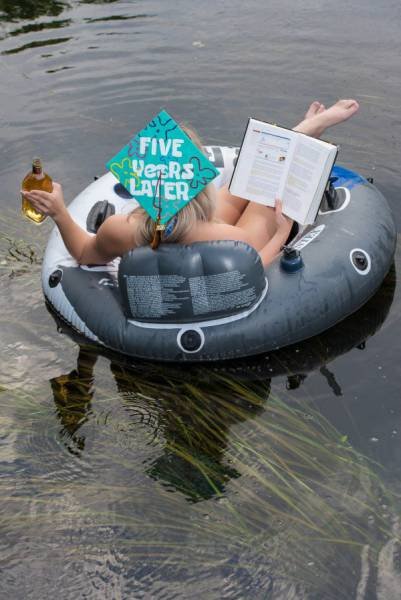 Студенческая жизнь в прикольных картинках (25 фото) Студенческая жизнь в прикольных картинках (25 фото)