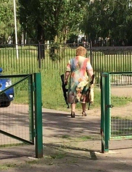 Почему оружие нельзя давать всем подряд (15 фото) Почему оружие нельзя давать всем подряд (15 фото)