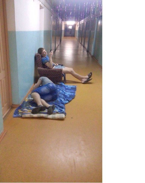 Жизнь в студенческой общаге в прикольных картинках (18 фото) Жизнь в студенческой общаге в прикольных картинках (18 фото)