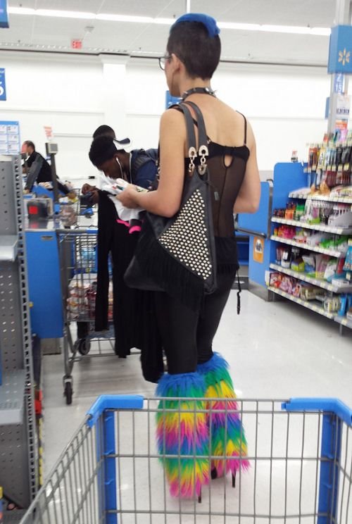 Чудаки и чудачества в Walmart (22 фото) Чудаки и чудачества в Walmart (22 фото)