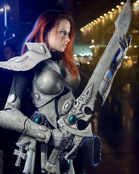 Косплей участников Comic Con Russia 2016 (26 фото) Косплей участников Comic Con Russia 2016 (26 фото)