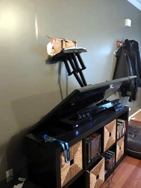 Неудачный день в картинках (25 фото) Неудачный день в картинках (25 фото)