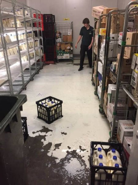 Рабочие приколы и казусы (22 фото) Рабочие приколы и казусы (22 фото)