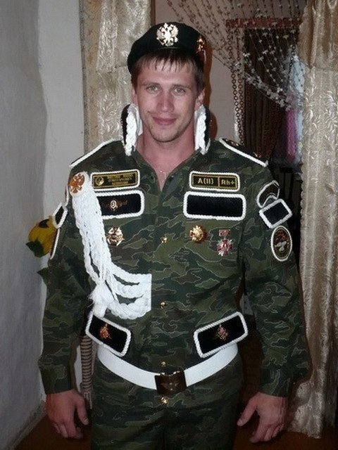 Расшитая дембельская форма (30 фото) Расшитая дембельская форма (30 фото)