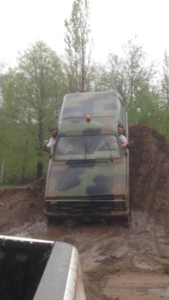 Неудачный день в картинках (17 фото) Неудачный день в картинках (17 фото)