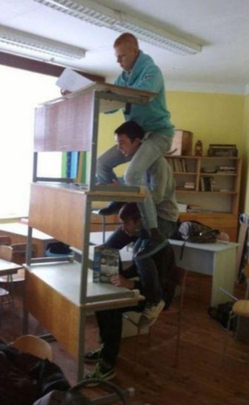 Чудеса балансировки в прикольных картинках (24 фото) Чудеса балансировки в прикольных картинках (24 фото)