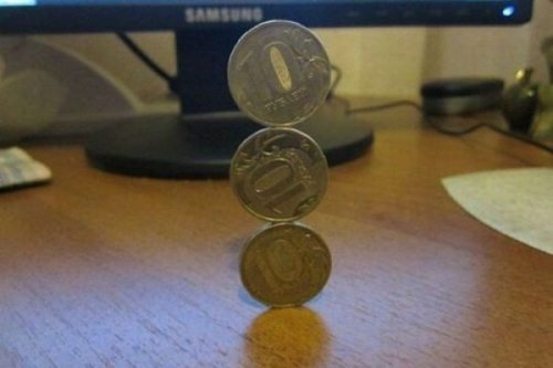 Чудеса балансировки в прикольных картинках (24 фото) Чудеса балансировки в прикольных картинках (24 фото)