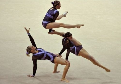 Чудеса балансировки в прикольных картинках (24 фото) Чудеса балансировки в прикольных картинках (24 фото)