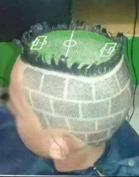 Необычные и причудливые причёски и стрижки (26 фото) Необычные и причудливые причёски и стрижки (26 фото)