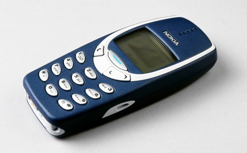Спустя 17 лет Nokia собирается вновь начать выпуск знаменитой модели 3310 (2 фото)