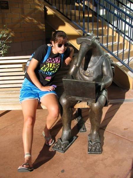 Прикольные фотографии с памятниками (20 шт) Прикольные фотографии с памятниками (20 шт)