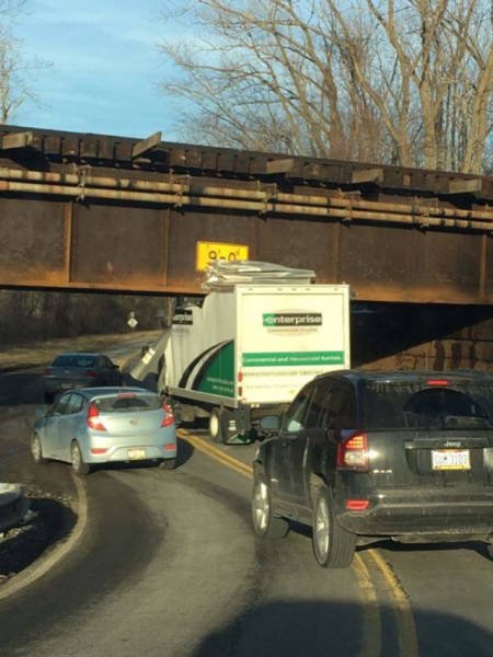 Неудачный день в картинках (14 фото) Неудачный день в картинках (14 фото)