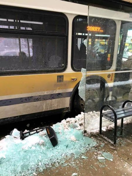 Неудачный день в картинках (23 фото) Неудачный день в картинках (23 фото)