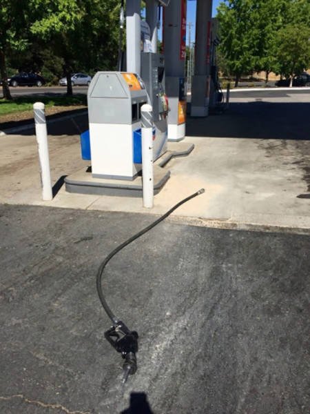 Неудачный день в картинках (27 фото) Неудачный день в картинках (27 фото)