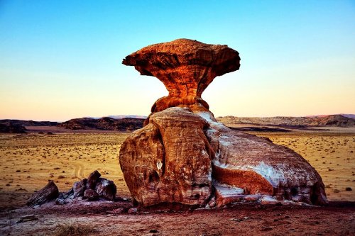 Самые удивительные пустыни планеты (11 фото)