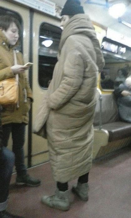 Модники и модницы в метро (19 фото) Модники и модницы в метро (19 фото)