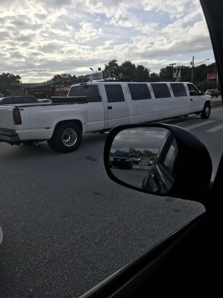 Что здесь происходит?! (33 фото) Что здесь происходит?! (33 фото)