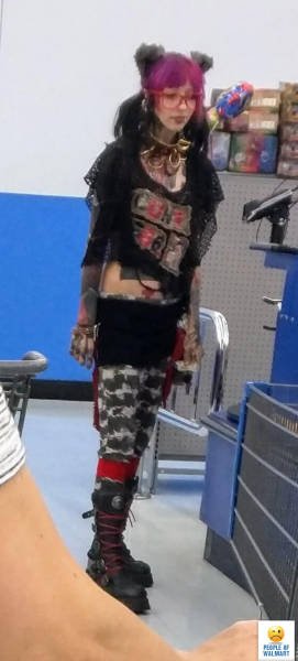 Чудаки и чудачества в Walmart (29 фото) Чудаки и чудачества в Walmart (29 фото)