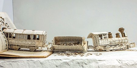 Трёхмерные скульптуры из старых книг (13 фото) Трёхмерные скульптуры из старых книг (13 фото)