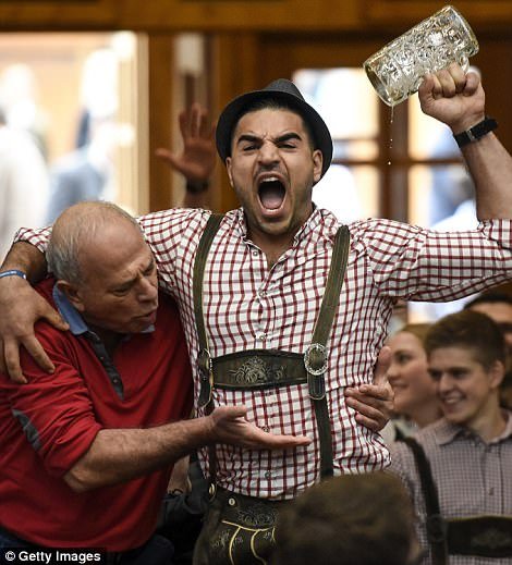 Октоберфест-2017 (19 фото) Октоберфест-2017 (19 фото)