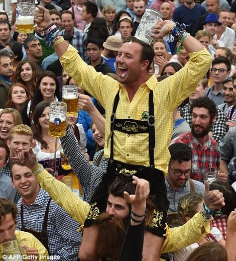 Октоберфест-2017 (19 фото) Октоберфест-2017 (19 фото)