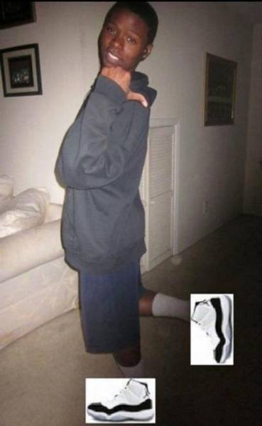 Сумасшедший фотошоп из социальных сетей (23 фото) Сумасшедший фотошоп из социальных сетей (23 фото)