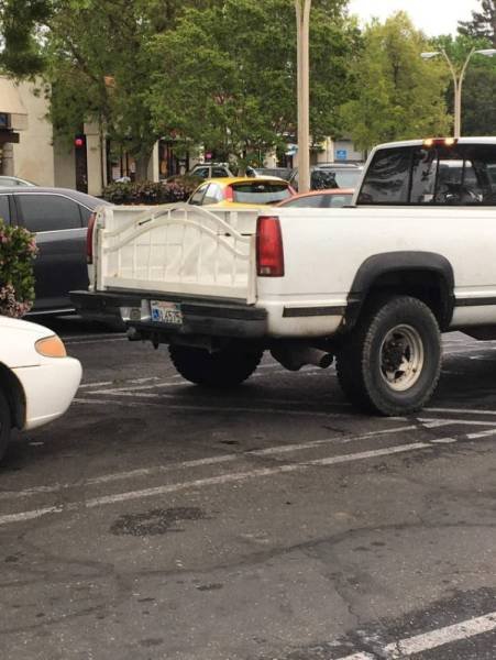 Фотоприколы на автотематику (34 фото) Фотоприколы на автотематику (34 фото)