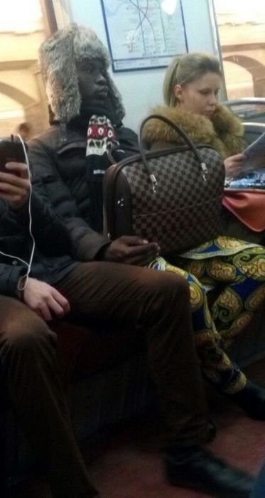 Модники и модницы в метро (30 фото) Модники и модницы в метро (30 фото)