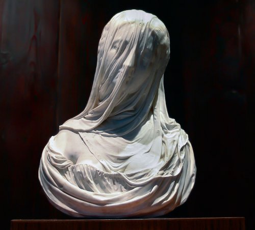 Потрясающие скульптуры XIX века, создающие иллюзию прозрачной вуали (6 фото)